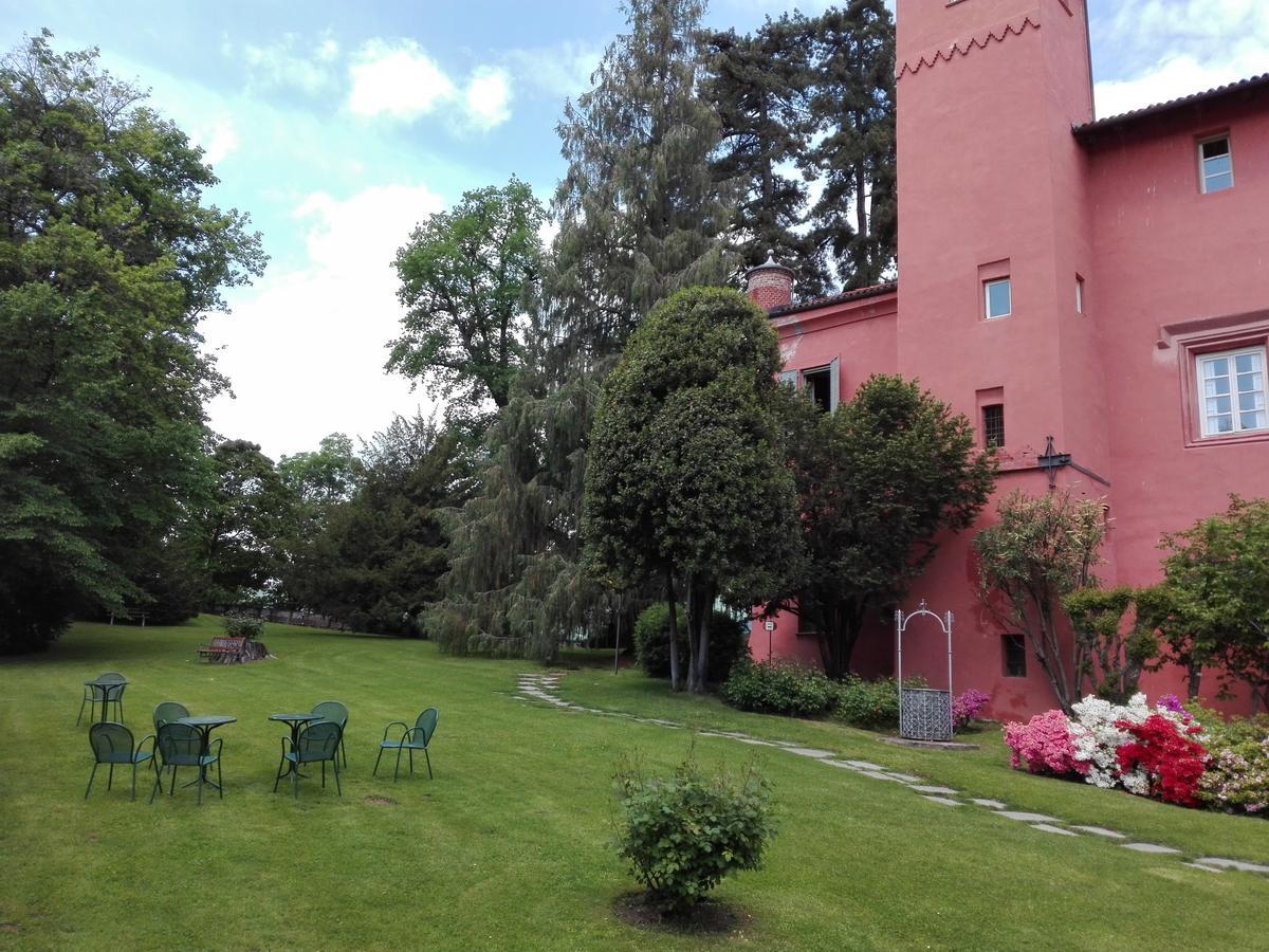 Hotel Castello Rosso Costigliole Saluzzo Exterior foto