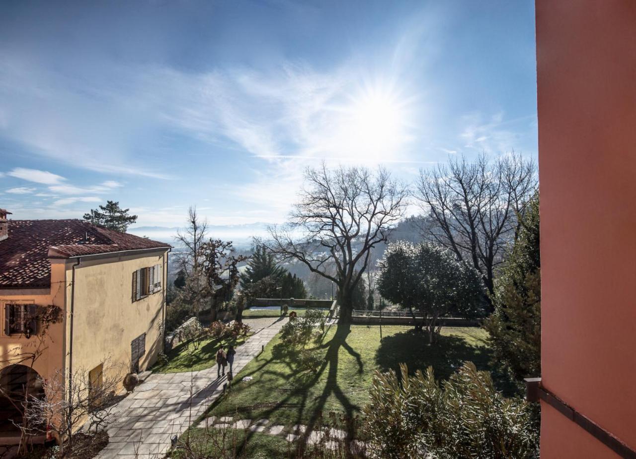 Hotel Castello Rosso Costigliole Saluzzo Exterior foto
