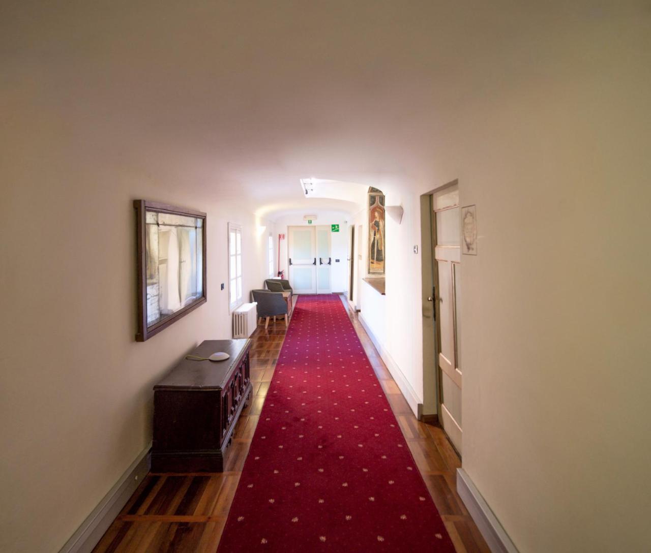 Hotel Castello Rosso Costigliole Saluzzo Exterior foto