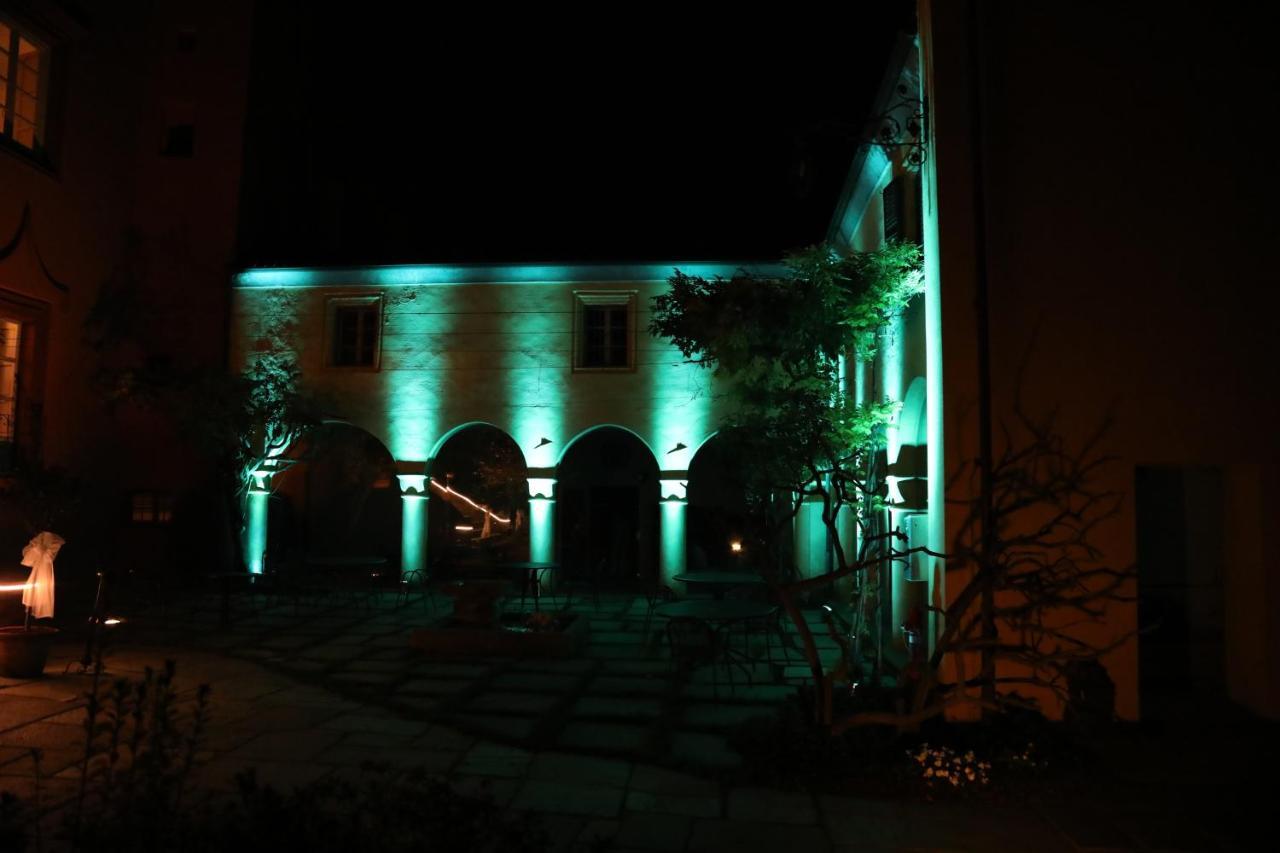 Hotel Castello Rosso Costigliole Saluzzo Exterior foto