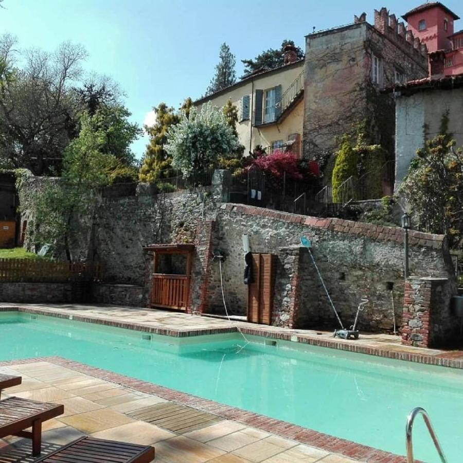 Hotel Castello Rosso Costigliole Saluzzo Exterior foto